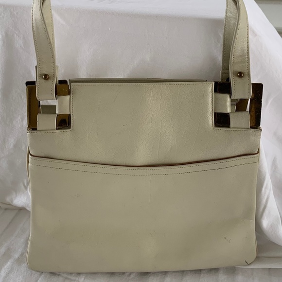 Triangle New York Leather Cream Handbag Vintage Metal Accents - Picture 1 of 5